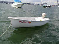 dinghy04.jpg (280869 bytes)