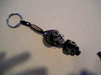 girts04_keychain.jpg (231000 bytes)